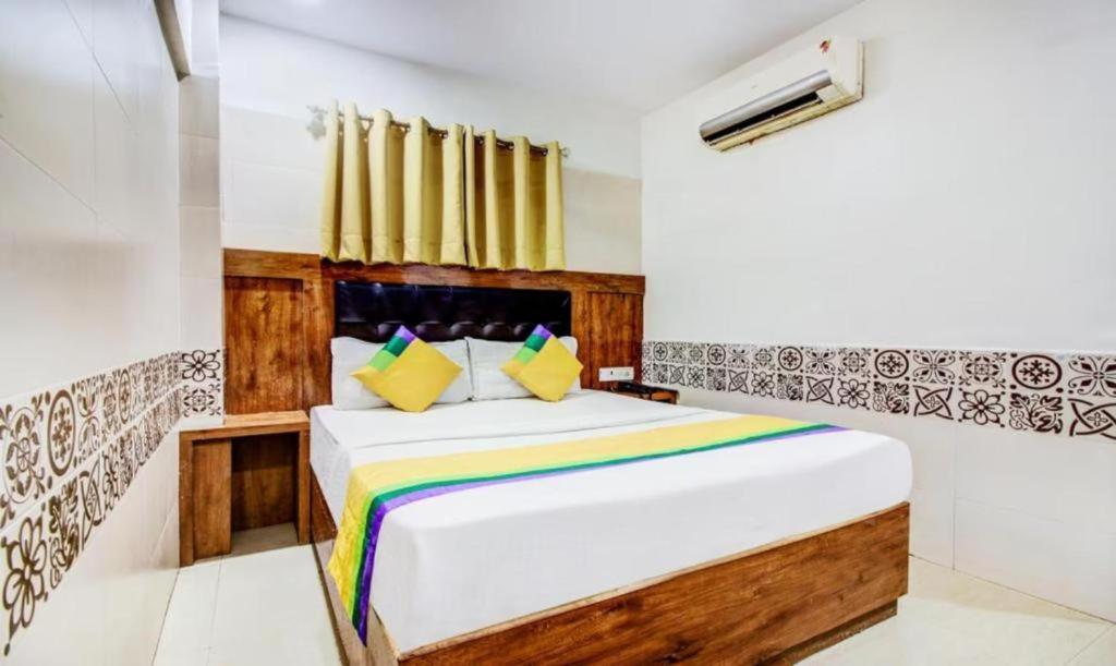 Hotel Kalpana Residency - Near Us Embassy Bombaj Zewnętrze zdjęcie