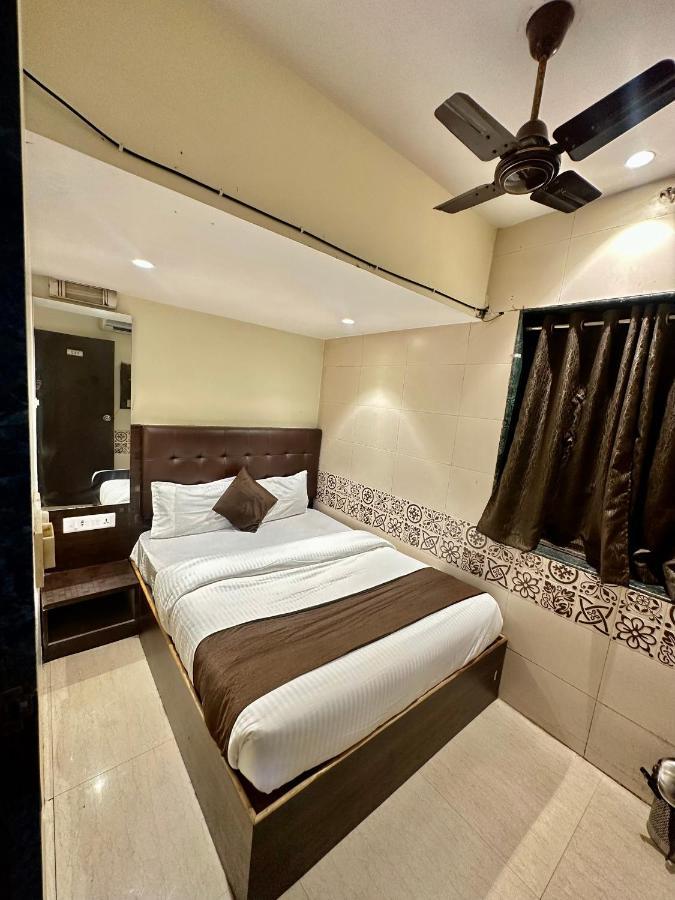 Hotel Kalpana Residency - Near Us Embassy Bombaj Zewnętrze zdjęcie